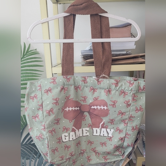 🎀🏈 Game Day Football Shopper Bag 🏈🎀 - Picture 3 of 8